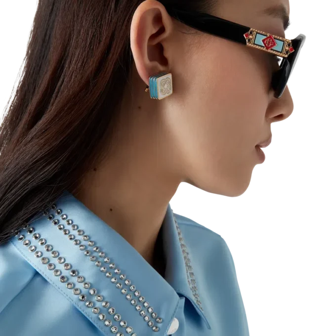 Brincos de logótipo Monogram