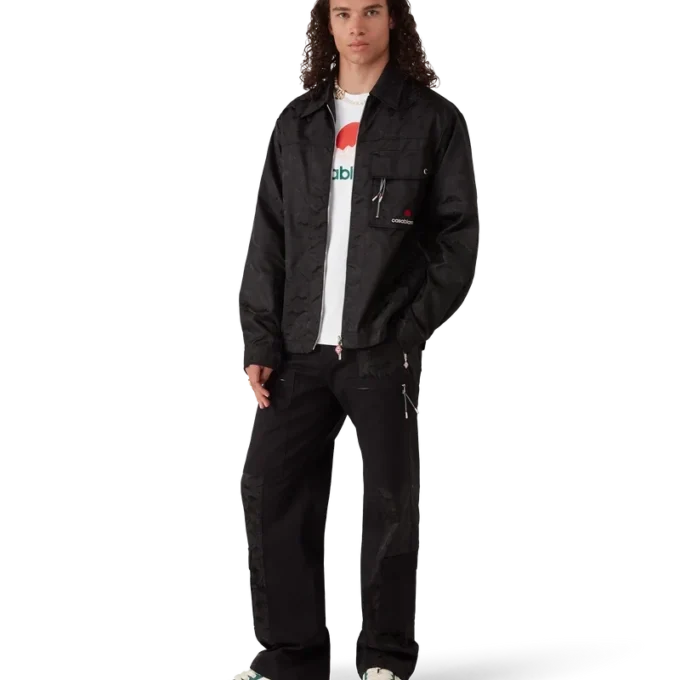 Calças Cargo em Nylon com Padrão Camuflado de Montanha