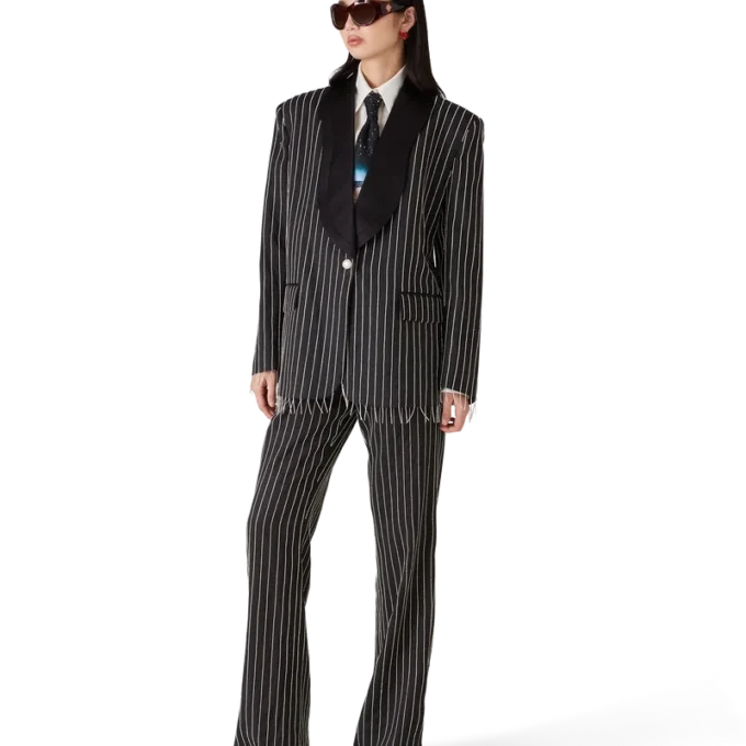 Calças de corte personalizado com cristais