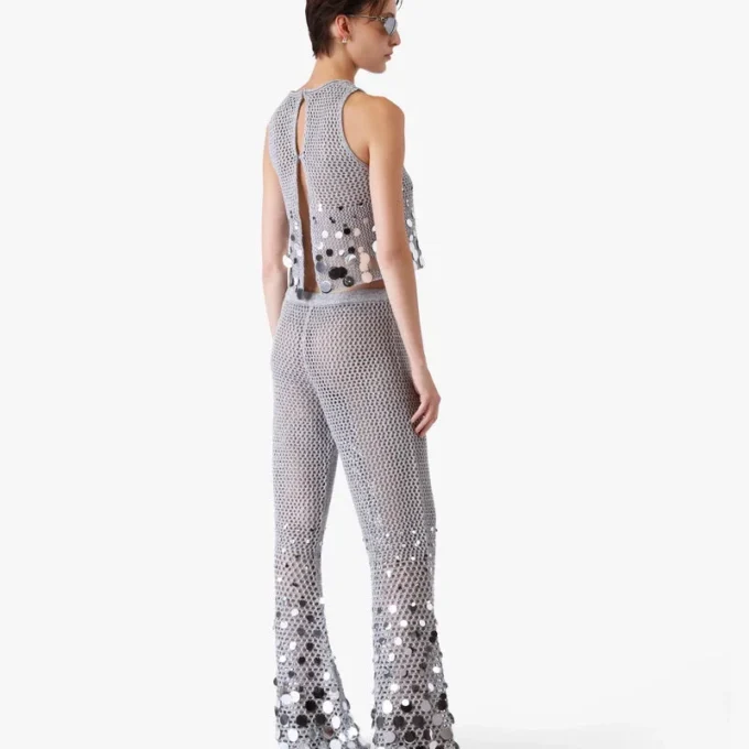 Calças de croché prateadas com espelhos