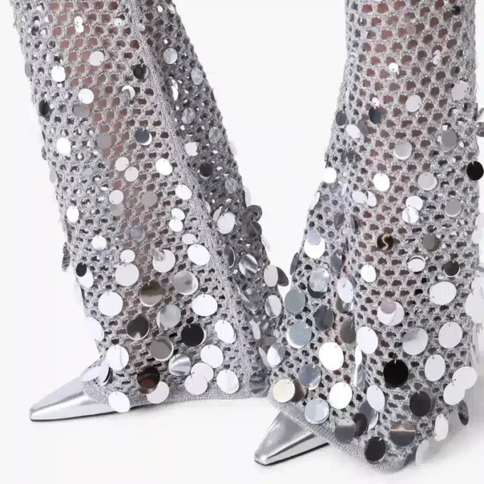 Calças de croché prateadas com espelhos