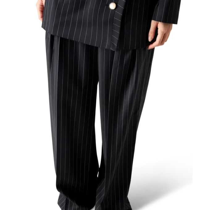 Calças de Lã com Risca-de-giz e Três Pregas Calças de Lã com Risca-de-giz e Três Pregas