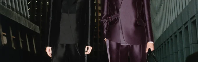 Calças de lã e seda com riscas laterais à medida da Blend Calças de lã e seda com riscas laterais à medida da Blend