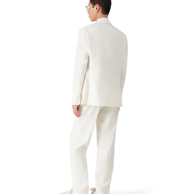 Calças de linho plissadas