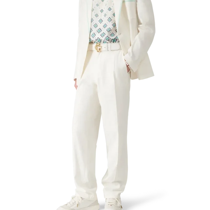 Calças de linho plissadas