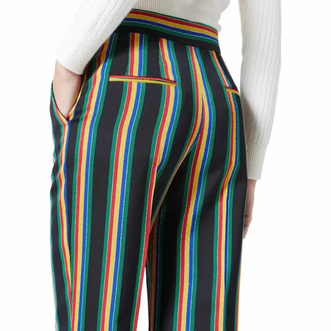 Calças Medallion Calças Medallion