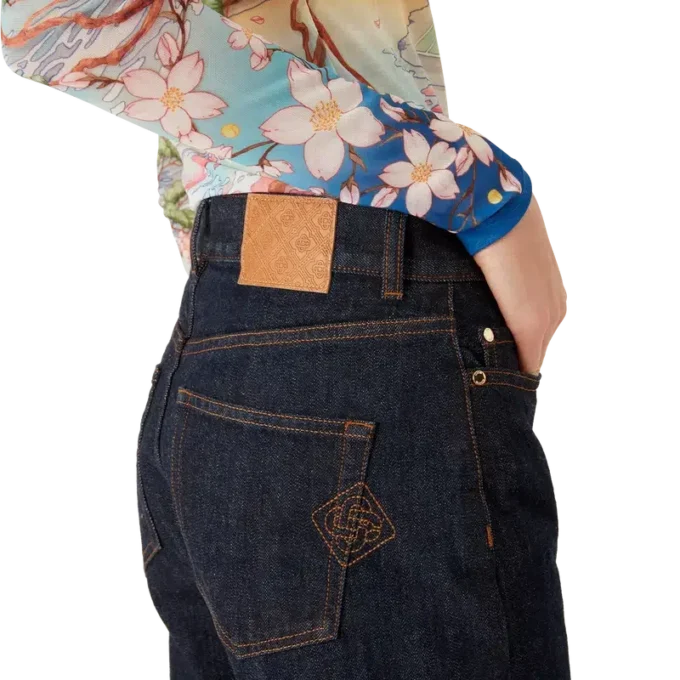 Camisa de ganga com bordado do logótipo