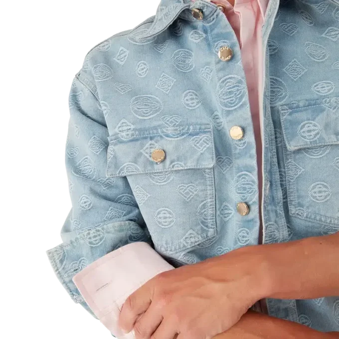 Camisa de ganga com monograma Camisa de ganga com monograma