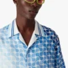 Camisa de seda de calções com padrão de quadras de ténis em gradiente
