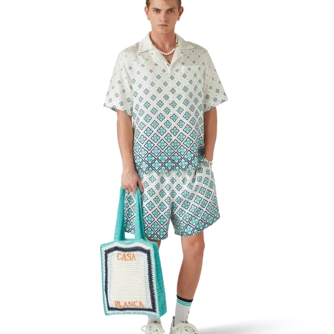Camisa de seda de calção com monograma em degradê Camisa de seda de calção com monograma em degradê
