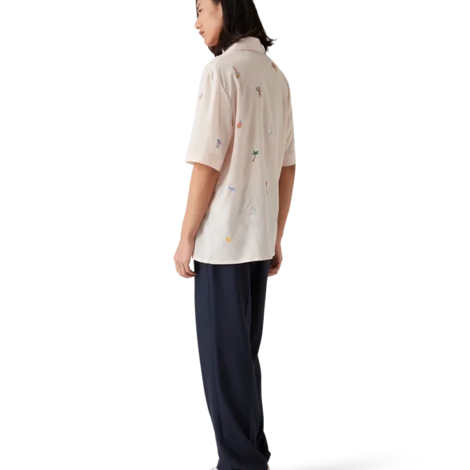 Camisas com Motivo Bordado