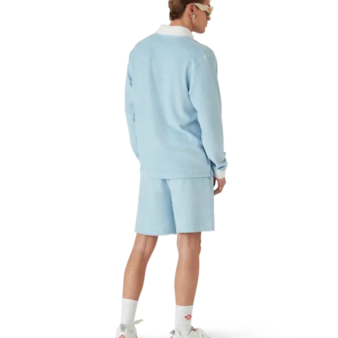 Camisas com riscas de veludo