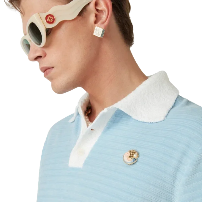 Camisas com riscas de veludo