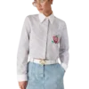 Camisas curtas de algodão com riscas finas bordadas Camisas curtas de algodão com riscas finas bordadas
