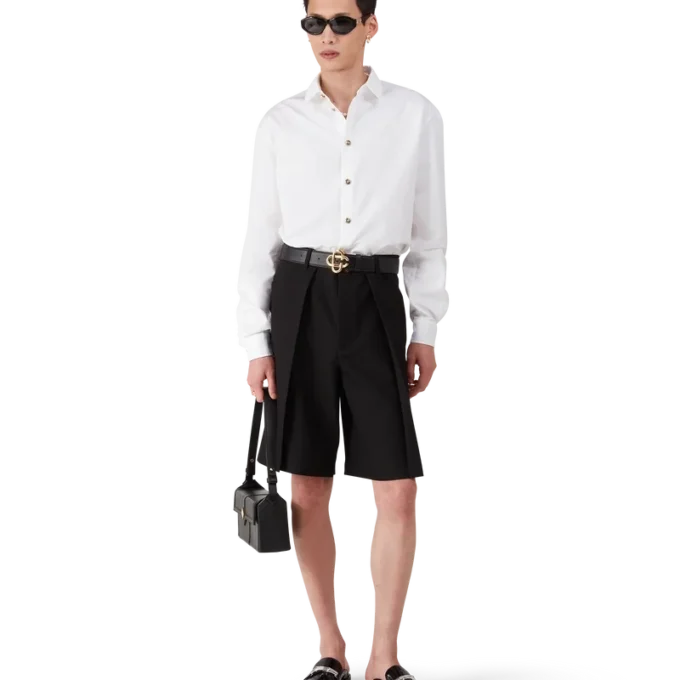 Camisas de algodão brancas