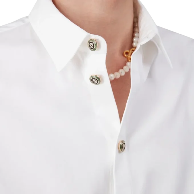 Camisas de algodão brancas