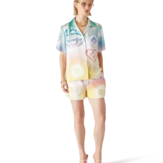 Camisas de calções com gola cubana e logótipo em meio-tom