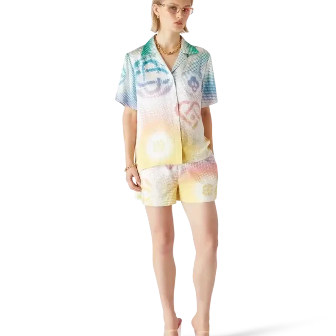 Camisas de calções com gola cubana e logótipo em meio-tom