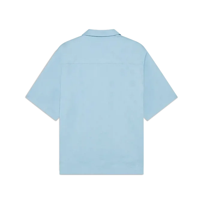 Camisas de calções com monograma azul claro