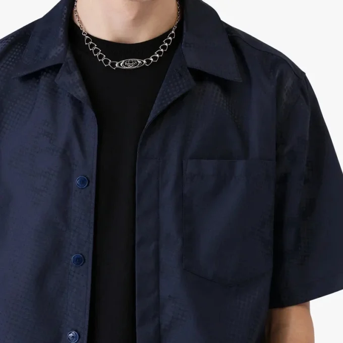 Camisas de calções com monograma em meio-tom azul-marinho Camisas de calções com monograma em meio-tom azul-marinho