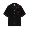 Camisas de calções em tecido de toalha com monograma Camisas de calções em tecido de toalha com monograma