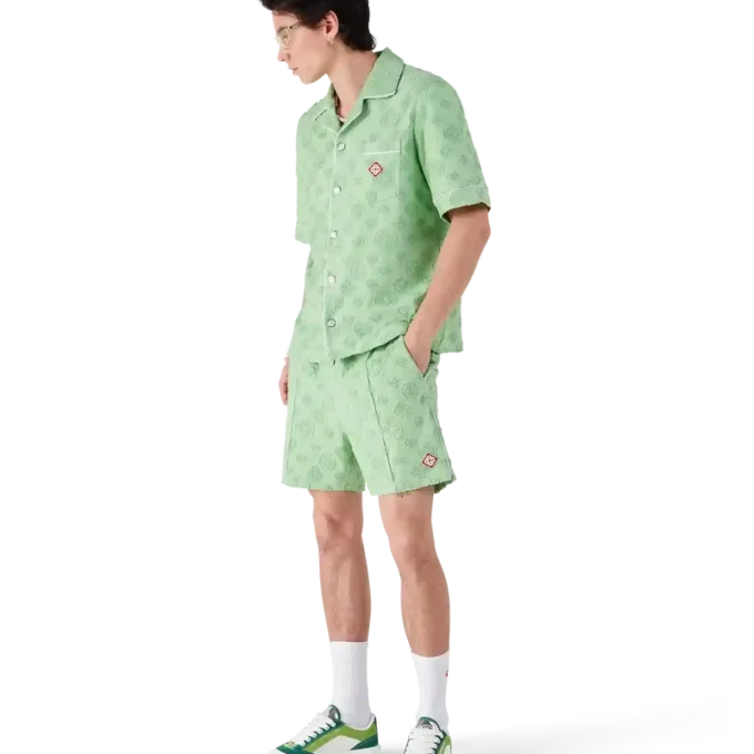 Camisas de calções em tecido de toalha com monograma Camisas de calções em tecido de toalha com monograma