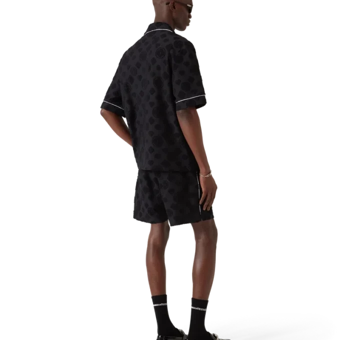 Camisas de calções em tecido de toalha com monograma Camisas de calções em tecido de toalha com monograma