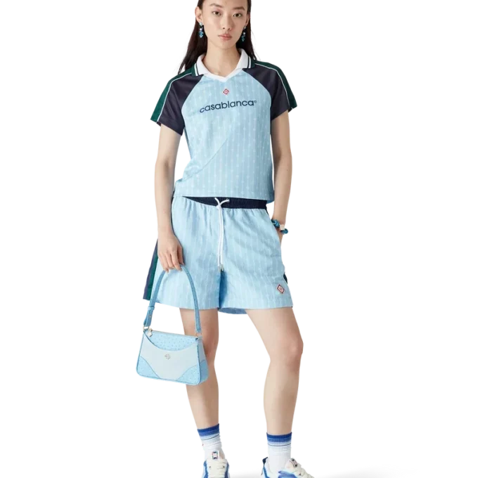 Camisas de futebol Laurel com riscas finas
