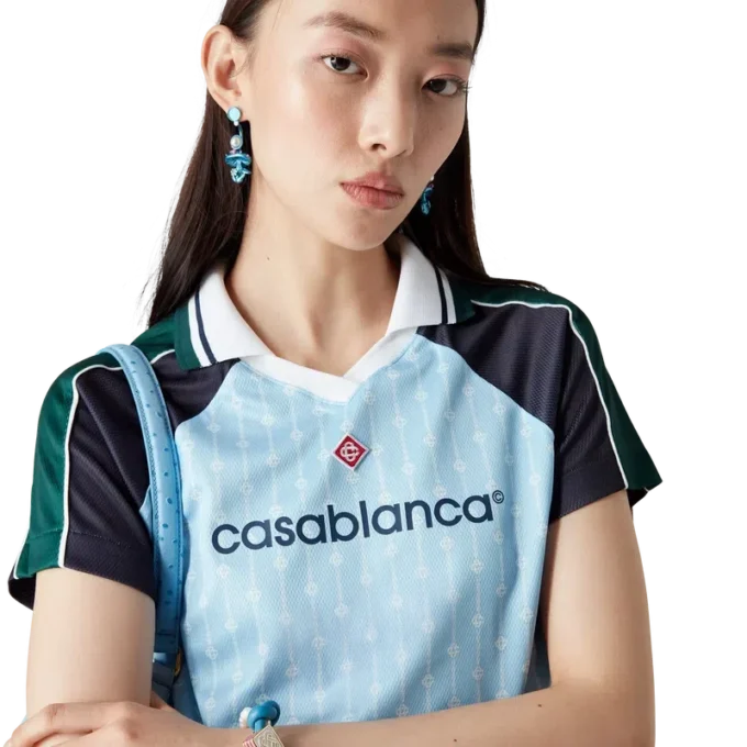 Camisas de futebol Laurel com riscas finas