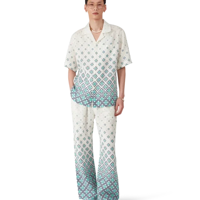 Camisas de linho com monograma em degradê Camisas de linho com monograma em degradê