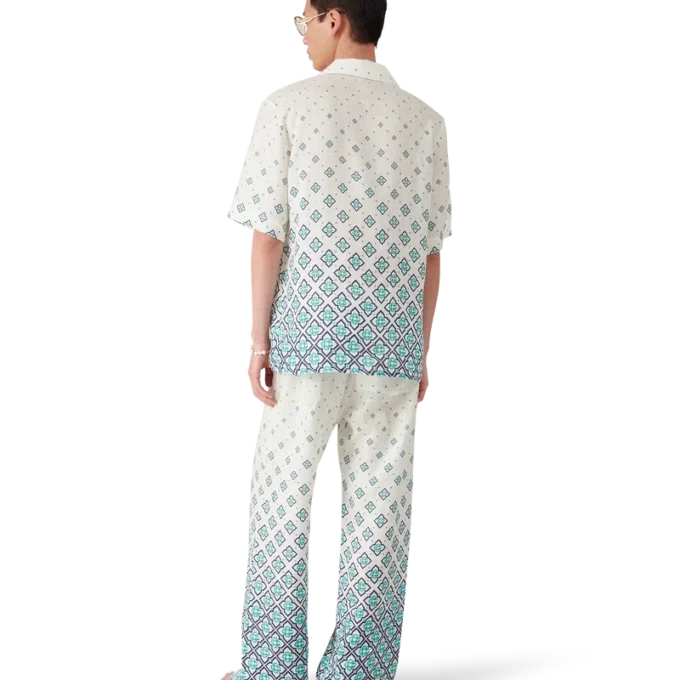 Camisas de linho com monograma em degradê Camisas de linho com monograma em degradê