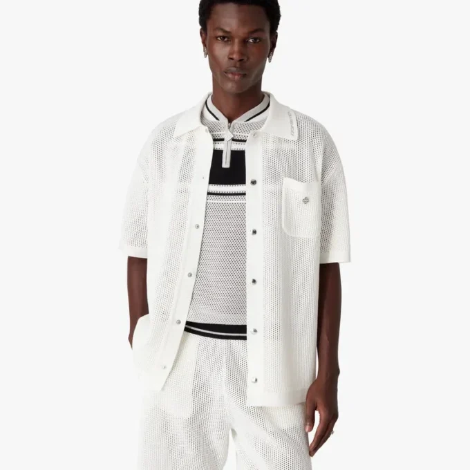 Camisas de malha de manga curta brancas Camisas de malha de manga curta brancas