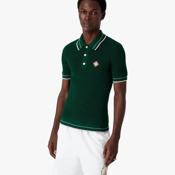 Camisas de manga curta em croché verde Camisas de manga curta em croché verde