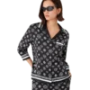 Camisas de pijama em cetim de seda com monograma Camisas de pijama em cetim de seda com monograma