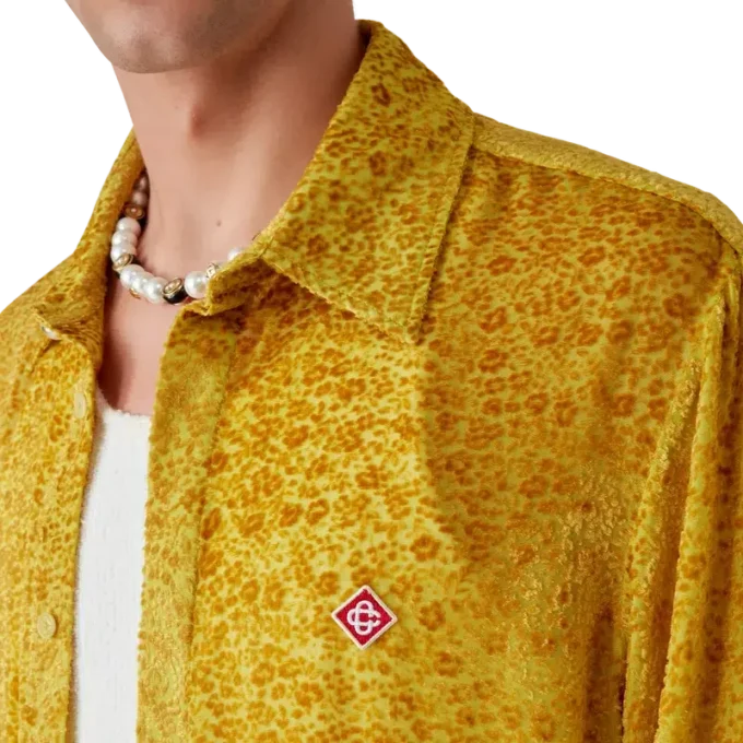 Camisas de seda Devora com padrão floral Camisas de seda Devora com padrão floral