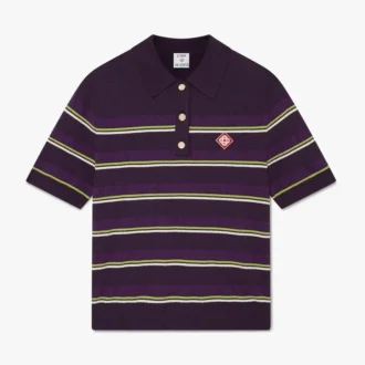 Camisas justas às riscas roxas e verdes