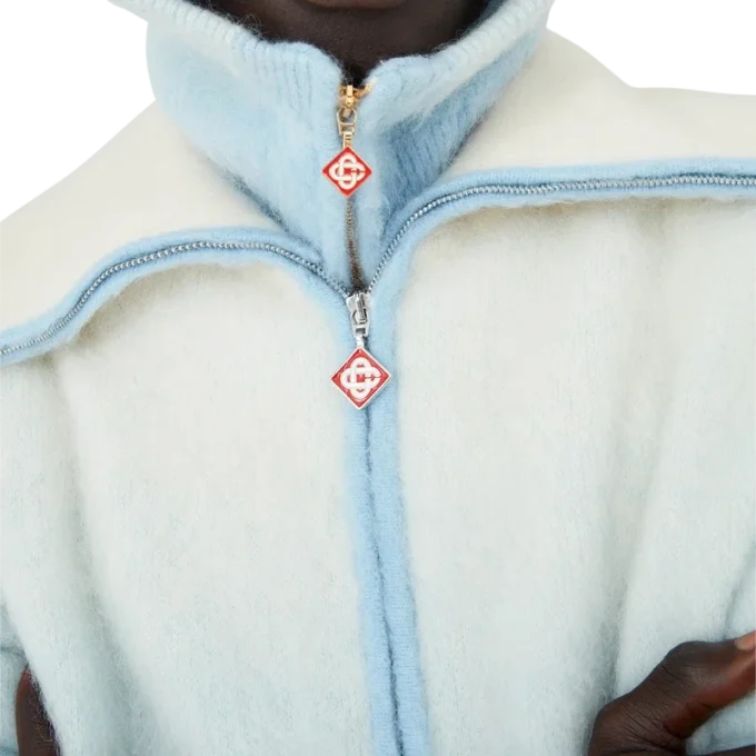 Casaco com fecho em mohair felpudo com degradê