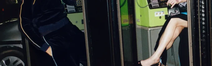 Brincos de logótipo Monogram