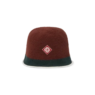 Chapéu de croché às riscas