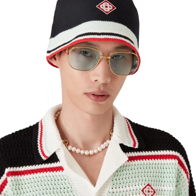 Chapéu de croché às riscas