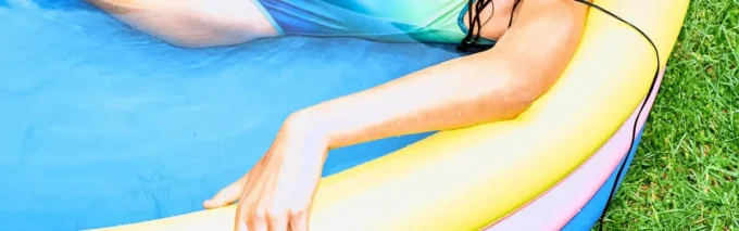 Top de biquíni Monogram preto degradê