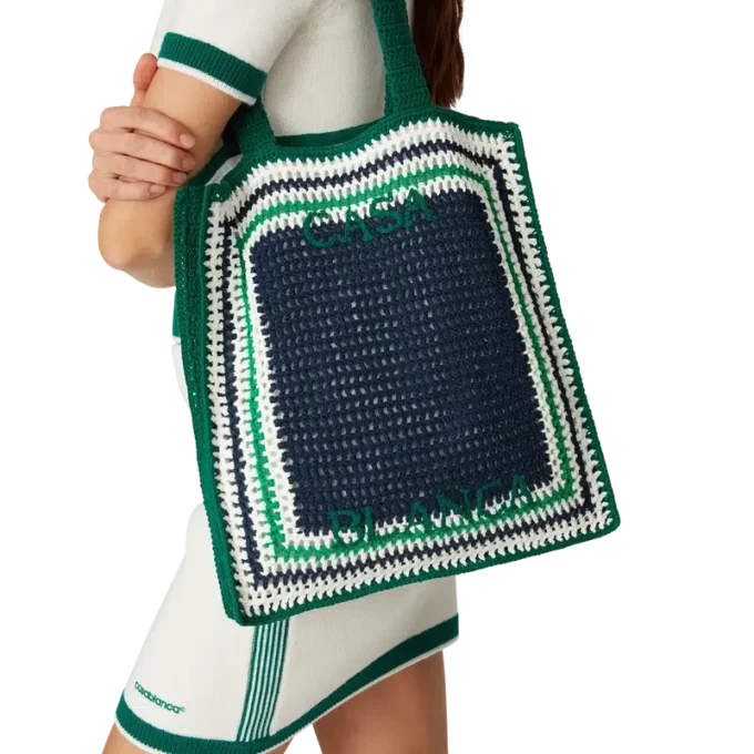 Mala de croché às riscas