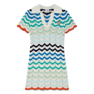 Mini-vestido de croché com padrão ondulado em degradê