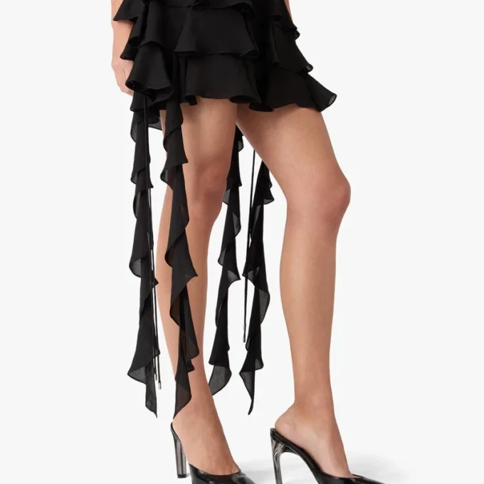 Mini-vestido preto em georgette com folhos duplos Mini-vestido preto em georgette com folhos duplos