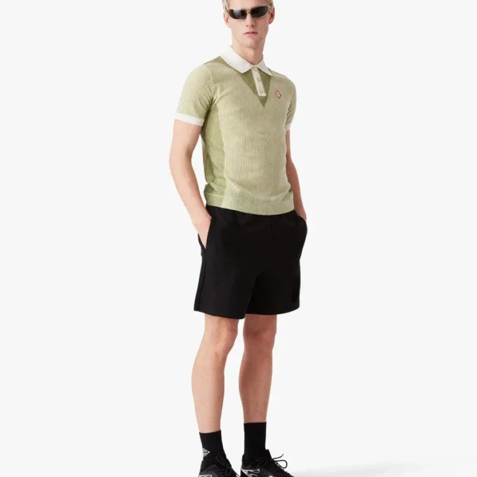Polo de calções com riscas verticais Polo de calções com riscas verticais