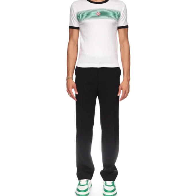 T-shirt com riscas degradadas
