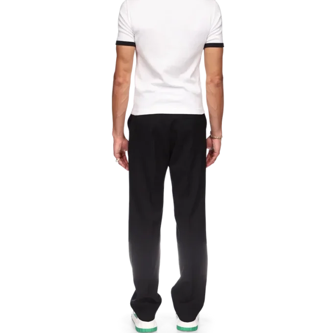 T-shirt com riscas degradadas