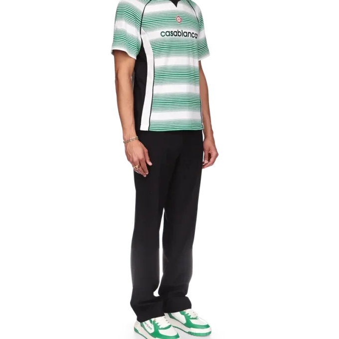 T-shirt de futebol com painéis de riscas degradadas T-shirt de futebol com painéis de riscas degradadas