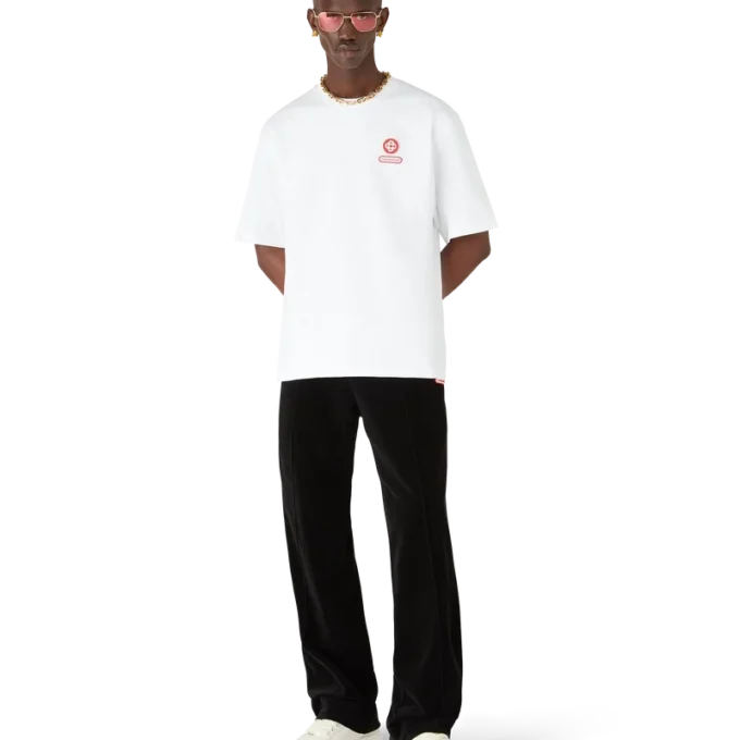 T-shirt de manga curta oversized com emblema T-shirt de manga curta oversized com emblema