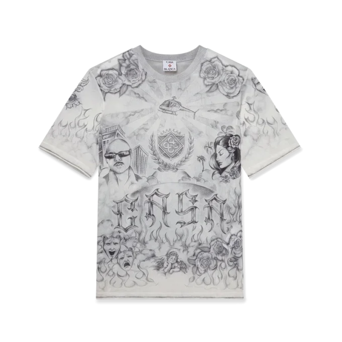 Top em malha com tatuagem